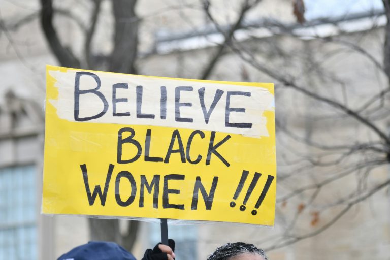 La excelencia como respuesta: El legado de Oprah Winfrey frente a la discriminación