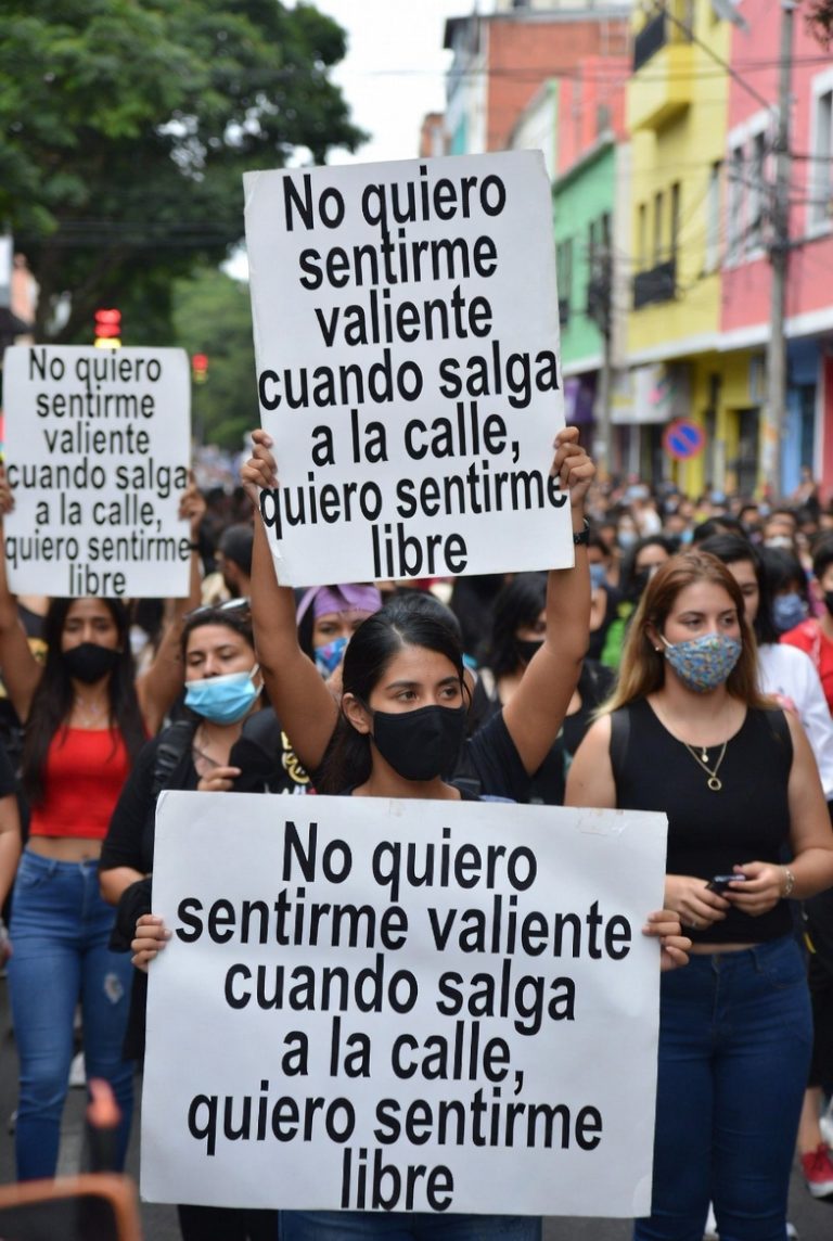 No quiero ser valiente, quiero ser libre, sin violencia